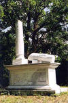 polonezkoy_cimetiere02.jpg (45878 octets)